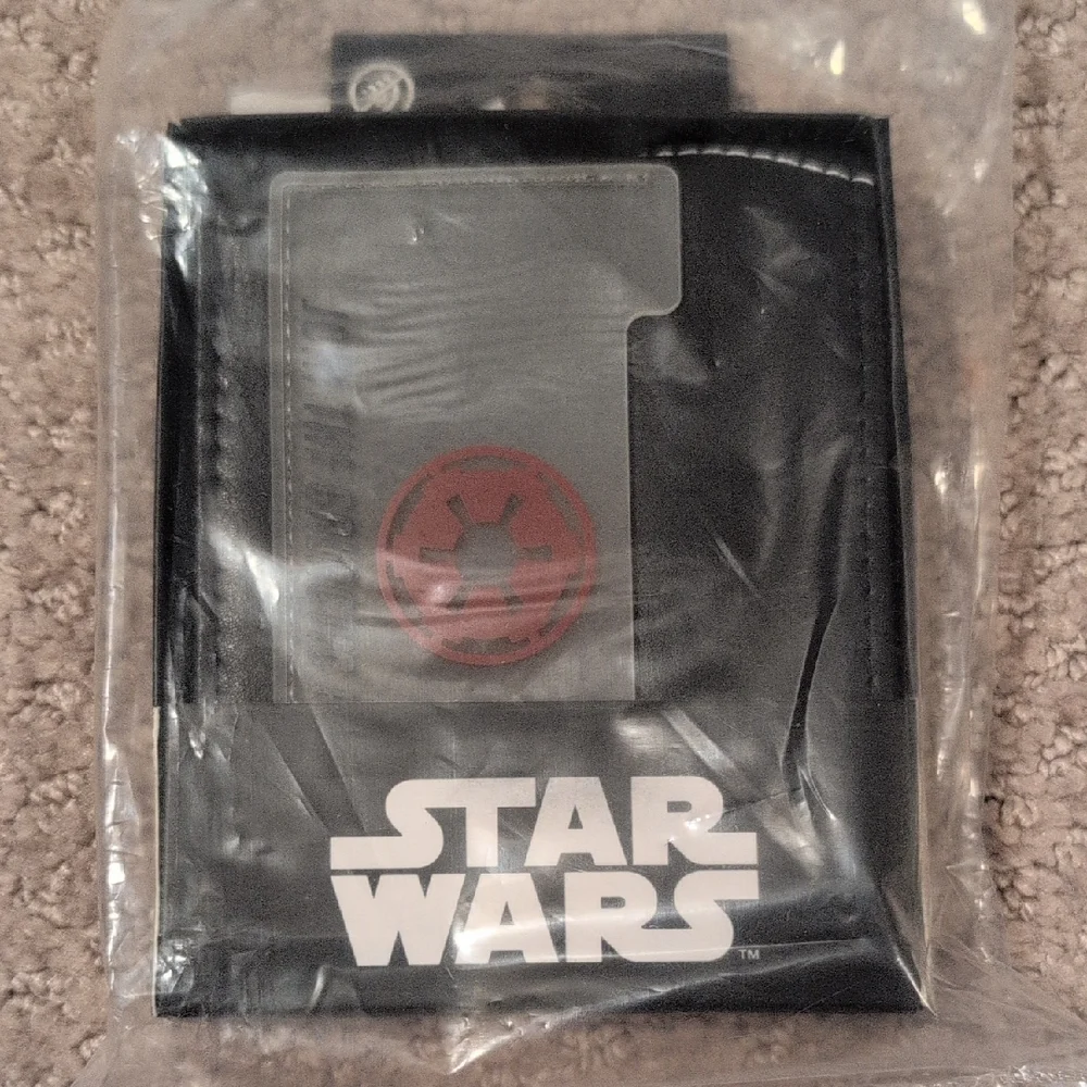 Bioworld Star Wars Black Wallet with Red Galactic Design NWT